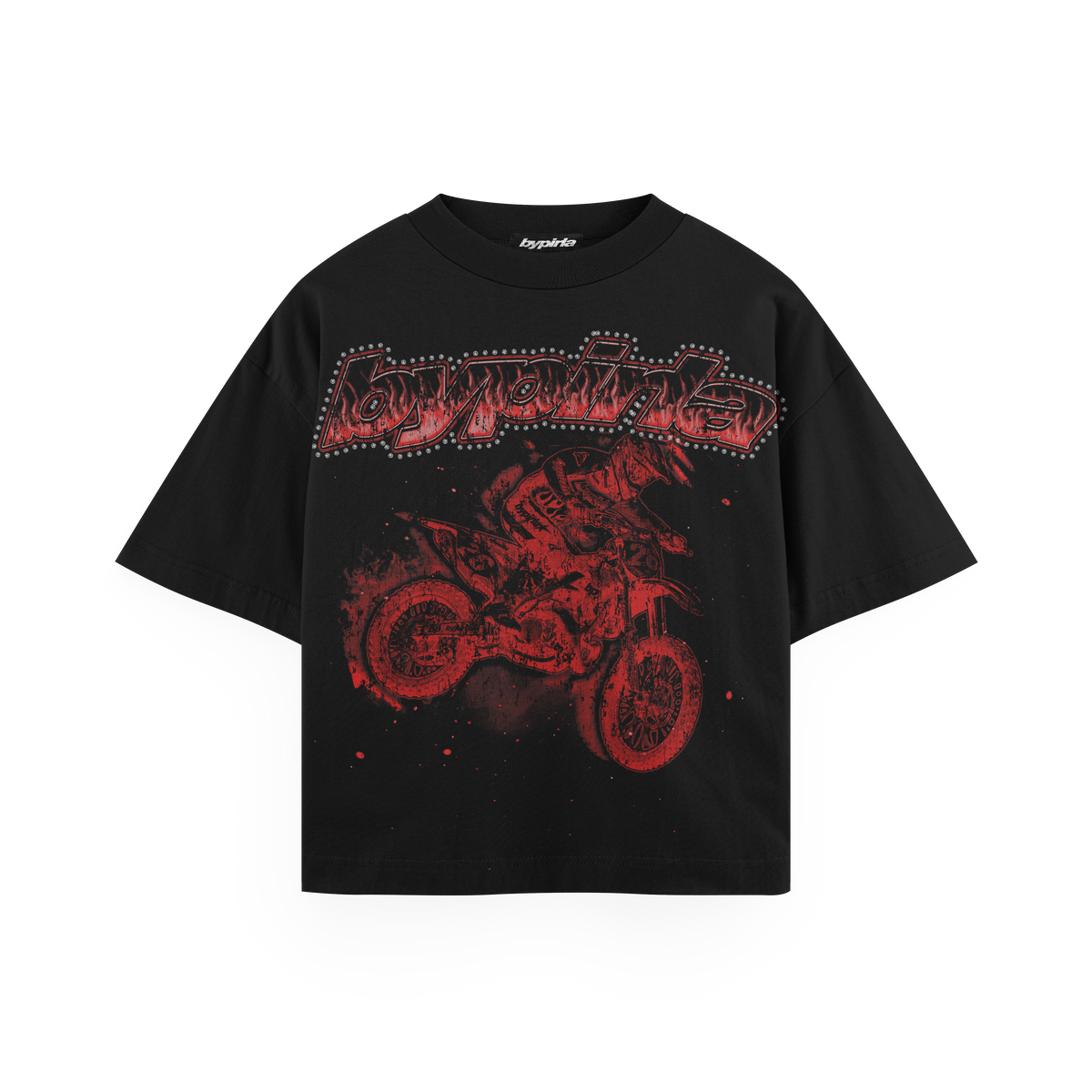 Polera boxyfit negra BYPIRLA con estampado Motocross, vista frontal